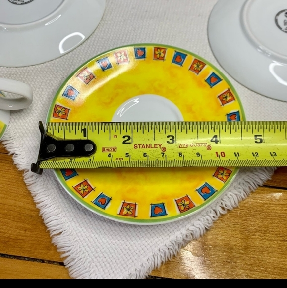 16 piece expresso cups and saucers - Picture 9 of 11